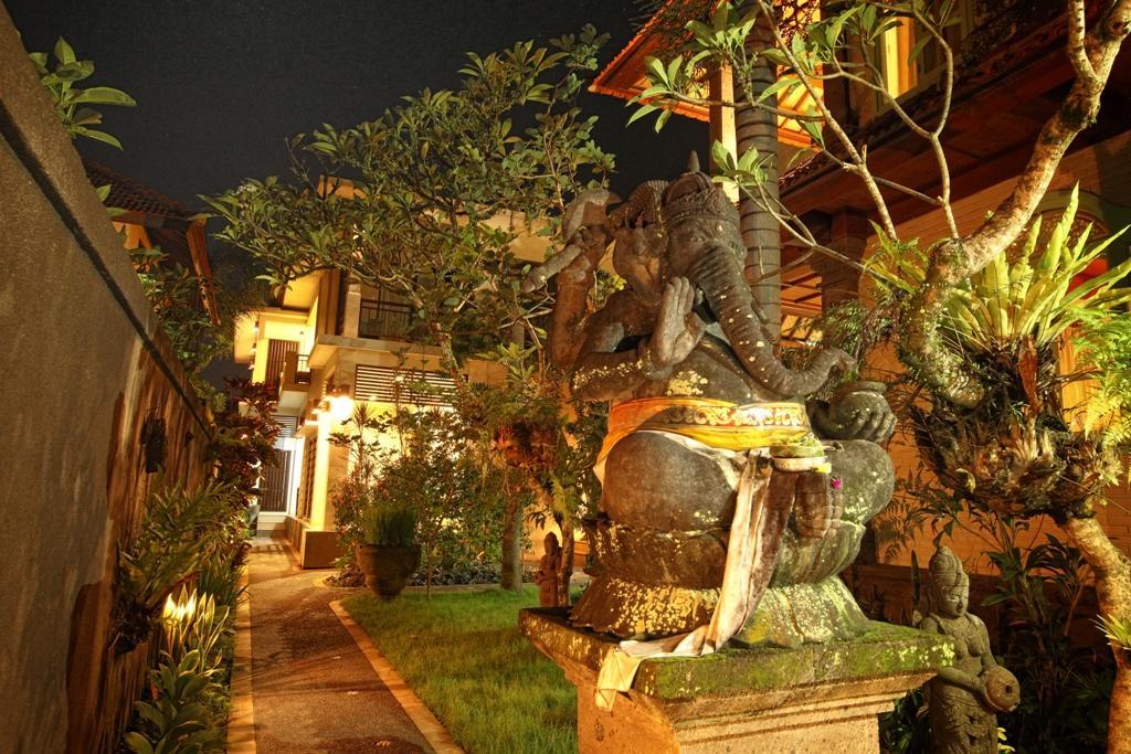 Nyoman Karsa Bungalow Ubud  Exterior photo